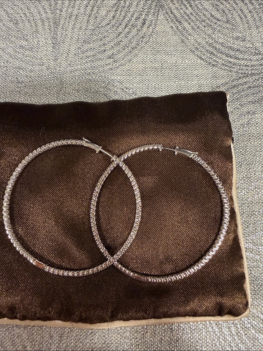 14K White Gold hoop earrings, 3.02 Carats